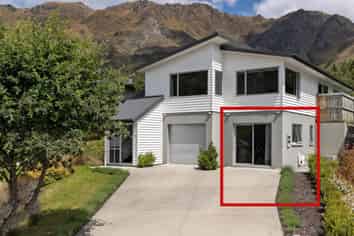 B/30 Harrys Close, Arthurs Point