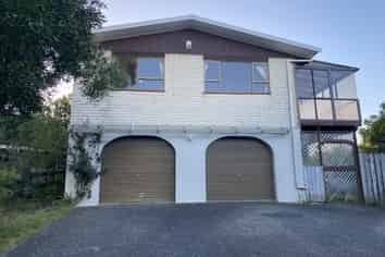 74 Weatherly Road, Torbay