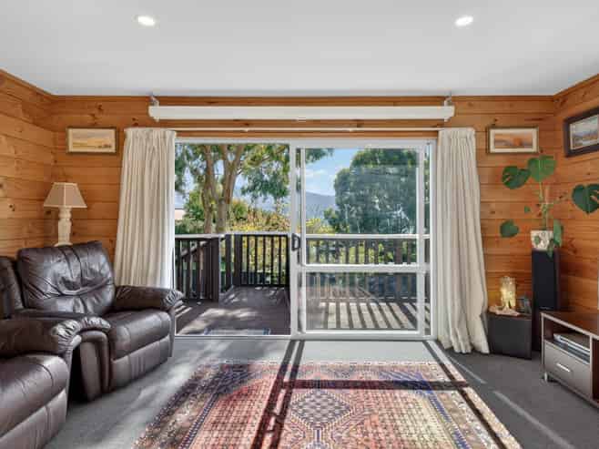 118 Marine Drive, Diamond Harbour