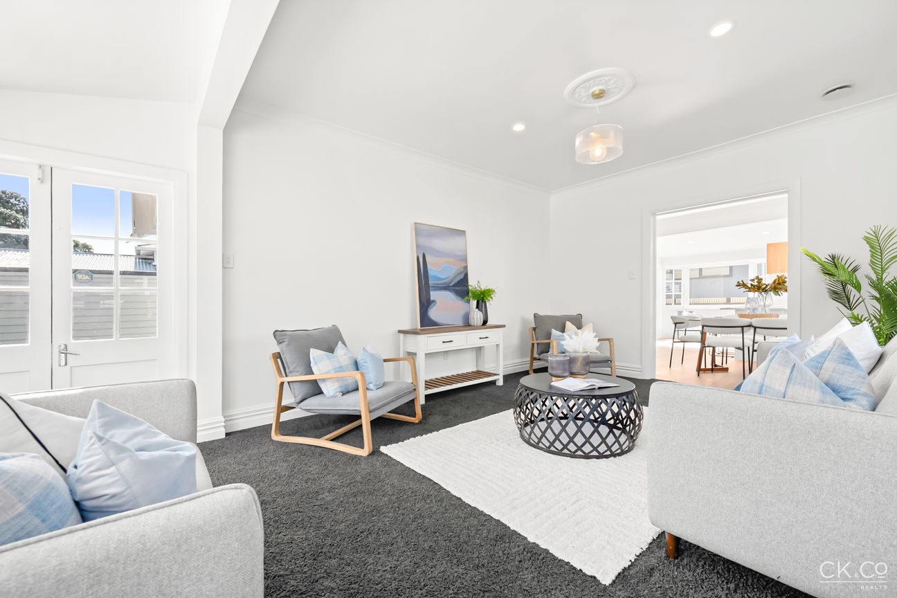 STYLISH, SUNNY AND MOVE-IN READY - Ansicht 6
