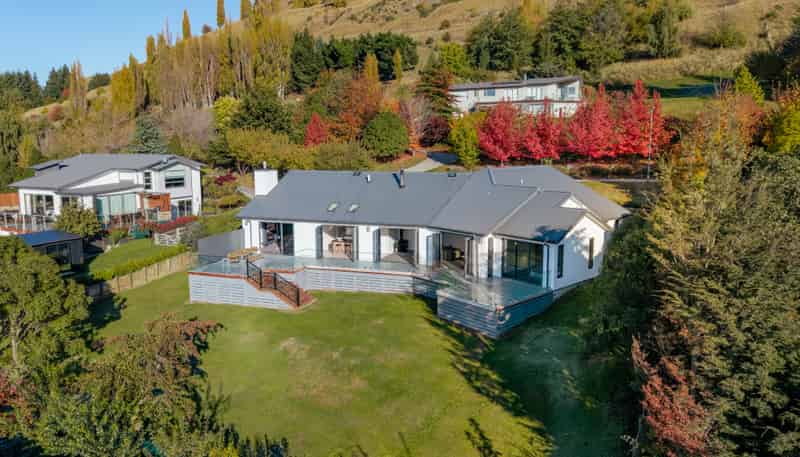 4 Lindmore Lane, Lower Shotover