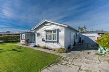 23 Chaucer Street, Milton