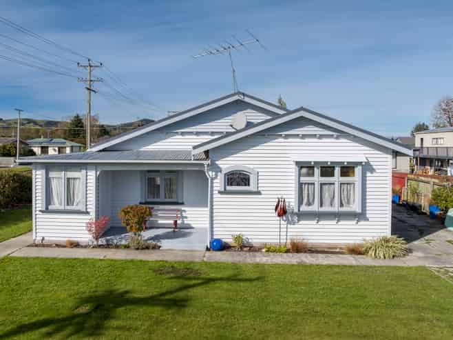 23 Chaucer Street, Milton