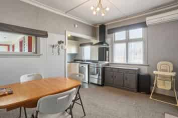 23 Chaucer Street, Milton