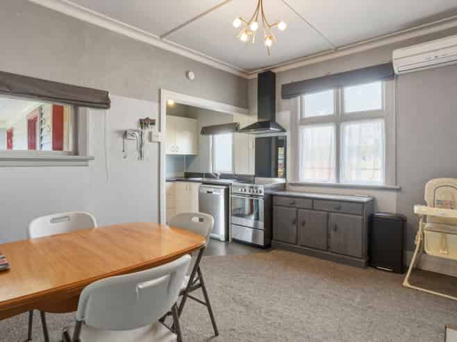 23 Chaucer Street, Milton