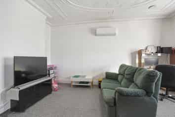 23 Chaucer Street, Milton