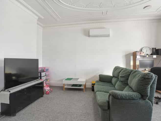 23 Chaucer Street, Milton