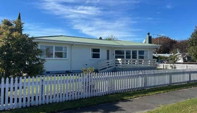 8 Daniell Street, Masterton