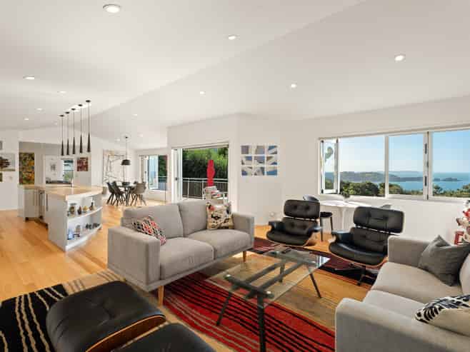 95 Queens Drive, Oneroa