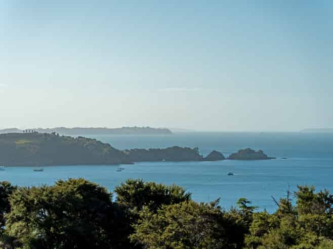 95 Queens Drive, Oneroa