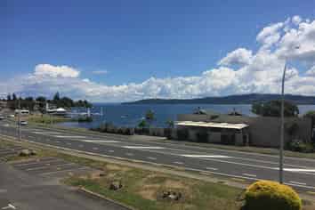 14/300 Lake Terrace, Taupo