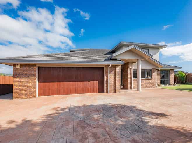 32 Quadrant Heights, Paraparaumu