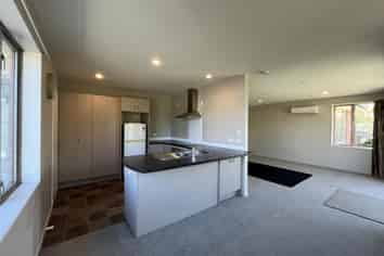 11A Ropley Street, Amberley