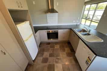 11A Ropley Street, Amberley