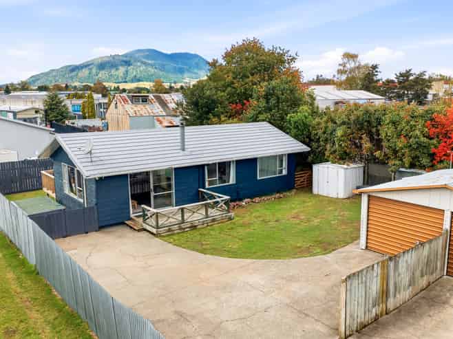 2/65 Rotokawa Street, Taupo