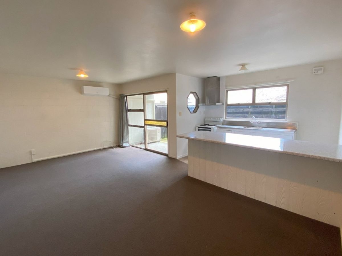 Two Bedroom Unit - Close to City Centre, Claudelands