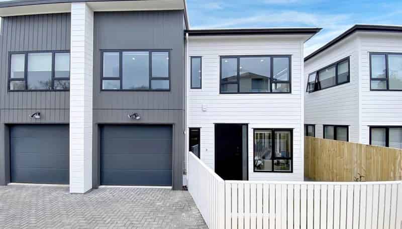 43B Mirrabooka Avenue, Botany Downs