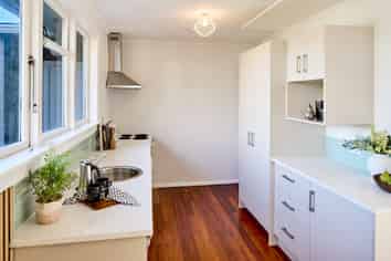 38A Victory Crescent, Tawa