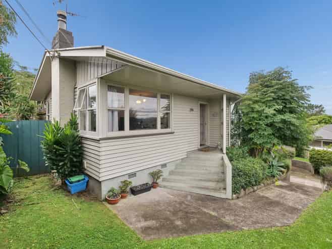 4 Filton Avenue, Brookfield