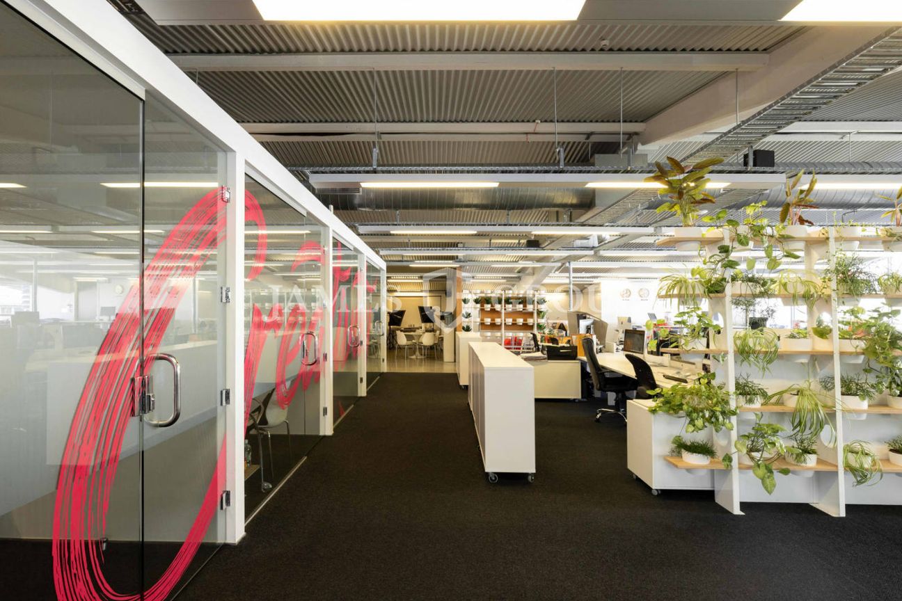PREMIUM OFFICE OPPORTUNITY IN CITY FRINGE SUBURB - Όψη 6