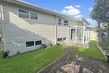 Manawatu / Whanganui - Address withheld
