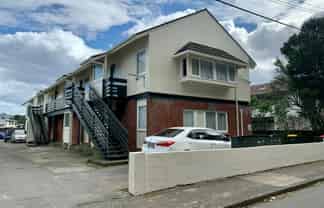 9/12 Trevethick Grove, Woburn