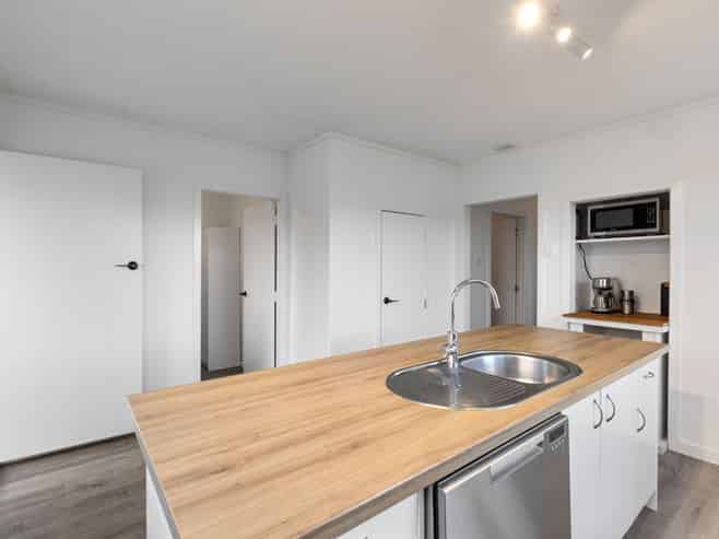 256 Tremaine Avenue, HIGHBURY