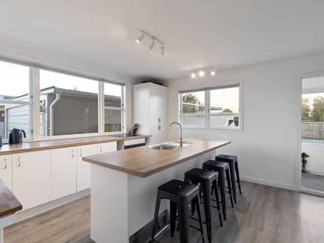 256 Tremaine Avenue, HIGHBURY