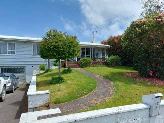 27 Puriri Street, Hilltop