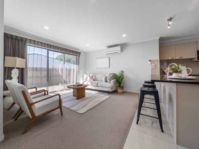 4 Frederick Place, Whalers Gate