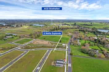 8 Wallis Esplanade, Karaka