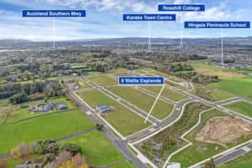 8 Wallis Esplanade, Karaka