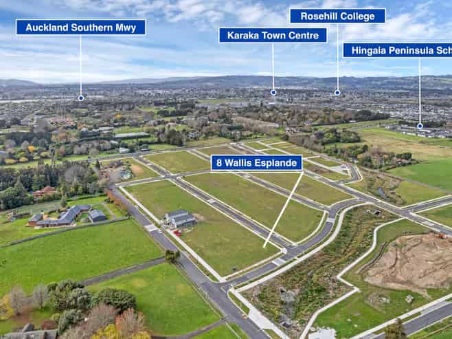 8 Wallis Esplanade, Karaka