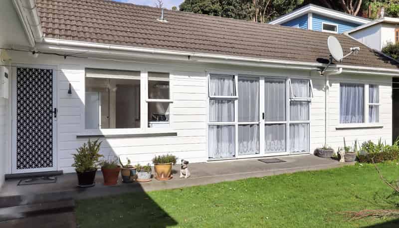 300 Queens Drive, Lyall Bay