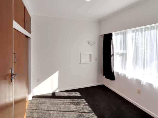 300 Queens Drive, Lyall Bay