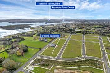 6 Wallis Esplanade, Karaka