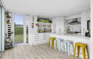 15 Magnolia Rise, Waipahihi