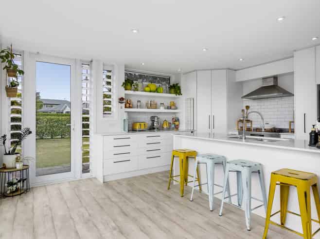 15 Magnolia Rise, Waipahihi