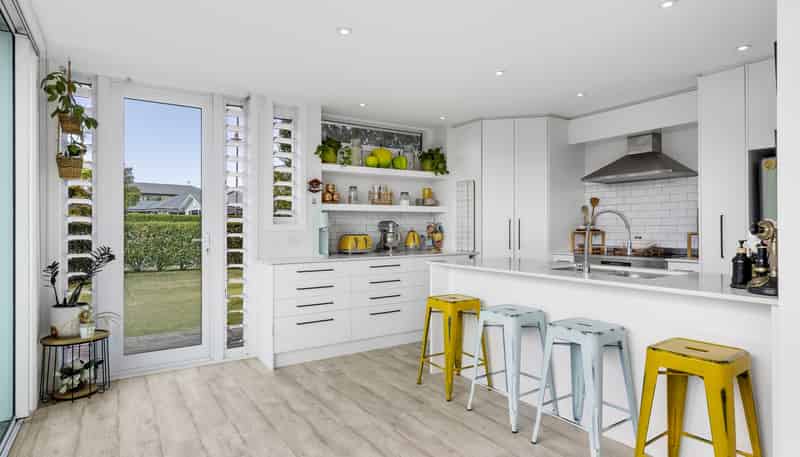 15 Magnolia Rise, Waipahihi