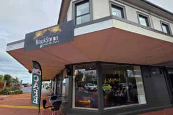 Profitable & Well Established Cafe & Bar