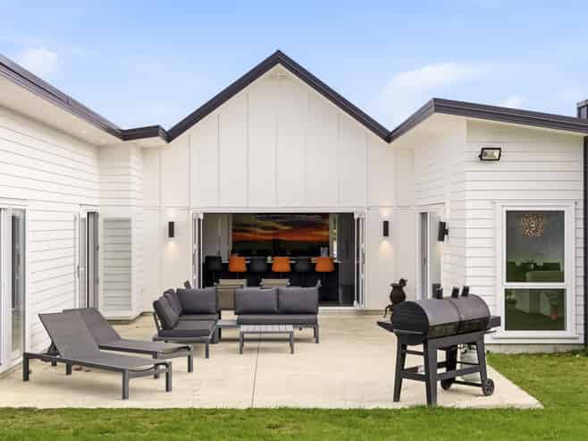 59 Montgomery Crescent, Kinloch
