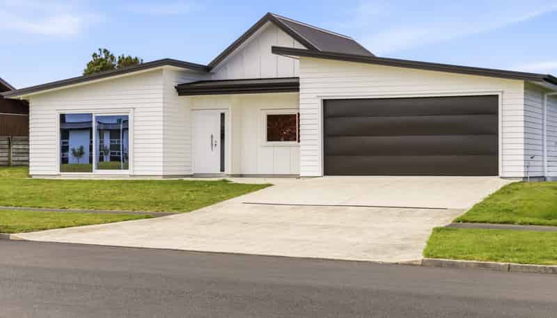59 Montgomery Crescent, Kinloch