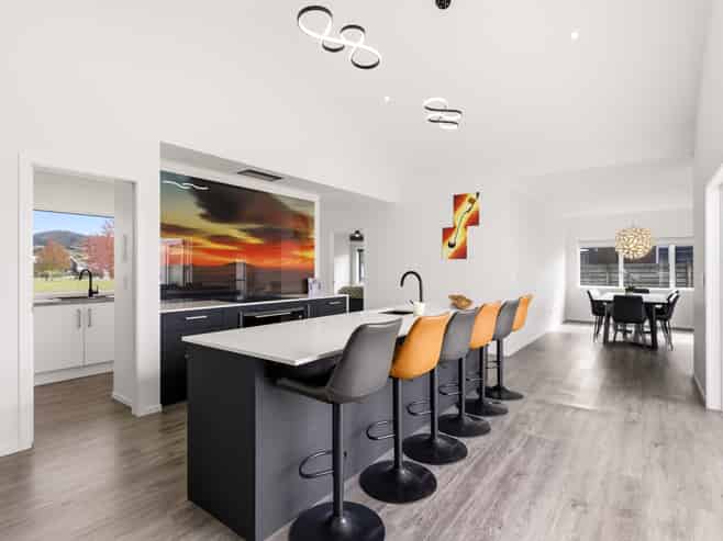 59 Montgomery Crescent, Kinloch