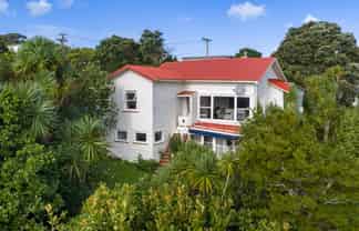 2 Rose Street, Raglan