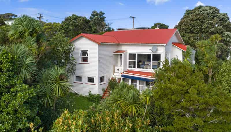 2 Rose Street, Raglan