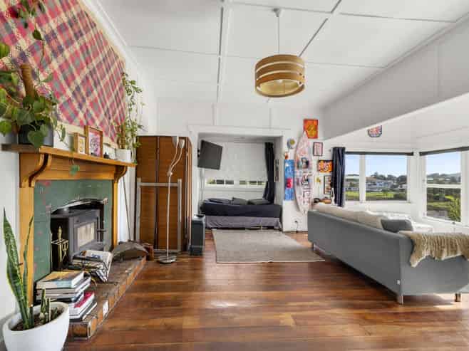 2 Rose Street, Raglan