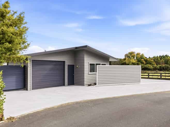 98 Kinloch Road, Kinloch