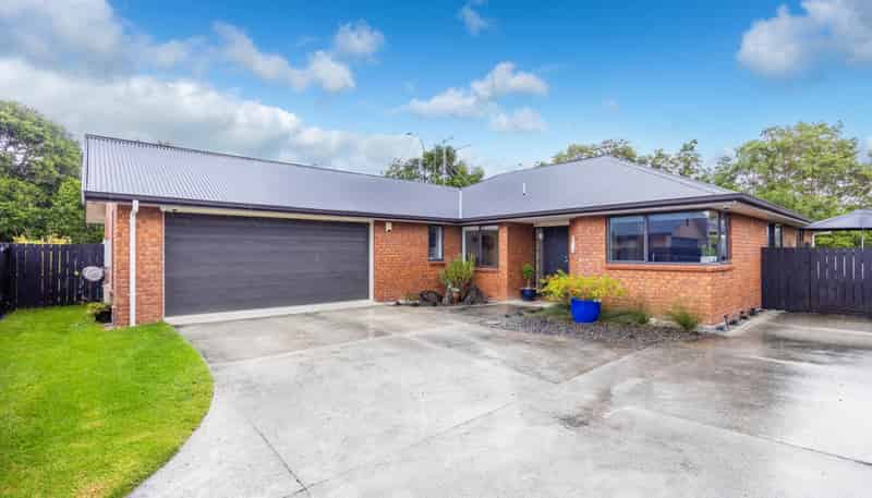 42 Nielsen Gardens, Rototuna