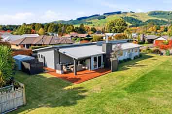 110 Lisland Drive, Kinloch