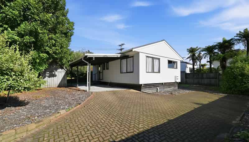 421B Sunset Road, Sunnybrook